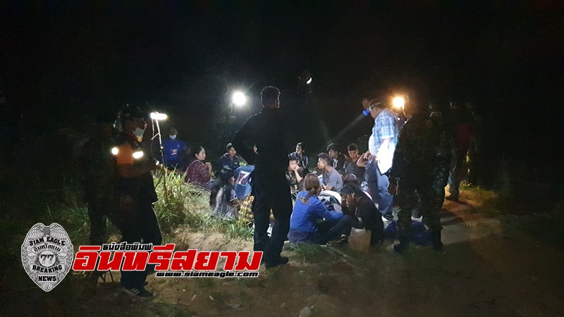 ประจวบคีรีขันธ์-เจ้าหน้าที่3ฝ่ายปิดล้อมสวนปาล์มจับพม่ากว่า 30 คนลักข้ามแดนไทย