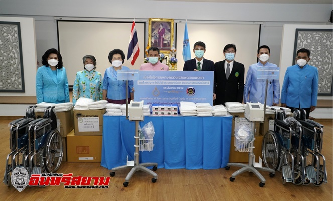 พช. จับมือ สภาสตรีแห่งชาติฯ มอบอุปกรณ์ทางการแพทย์ ช่วยเหลือผู้ป่วยโควิด-19 พช. จับมือ สภาสตรีแห่งชาติฯ มอบอุปกรณ์ทางการแพทย์ ช่วยเหลือผู้ป่วยโควิด-19