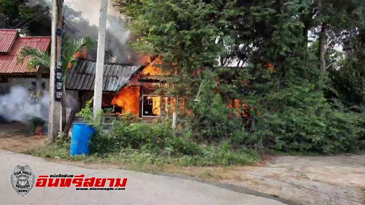 ราชบุรี-ไฟไหม้วอดบ้านไม้ เสียหายทั้งหลัง
