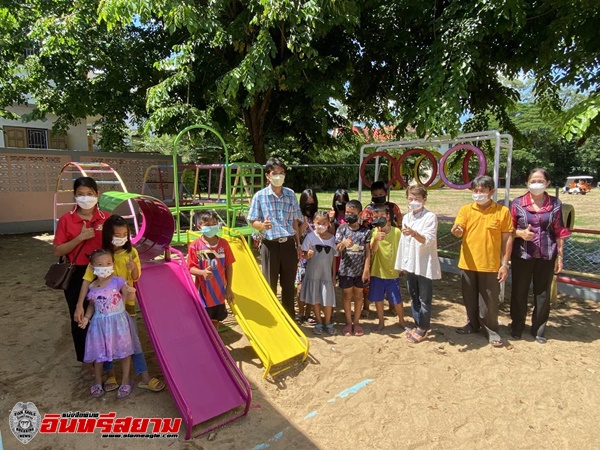  กลุ่มสามัคคีรวมใจ ร่วมกันจัดซื้อเครื่องเล่นสนามให้เด็กนักเรียนโรงเรียนบ้านมะเกลือ ใช้ทุนส่วนตัว