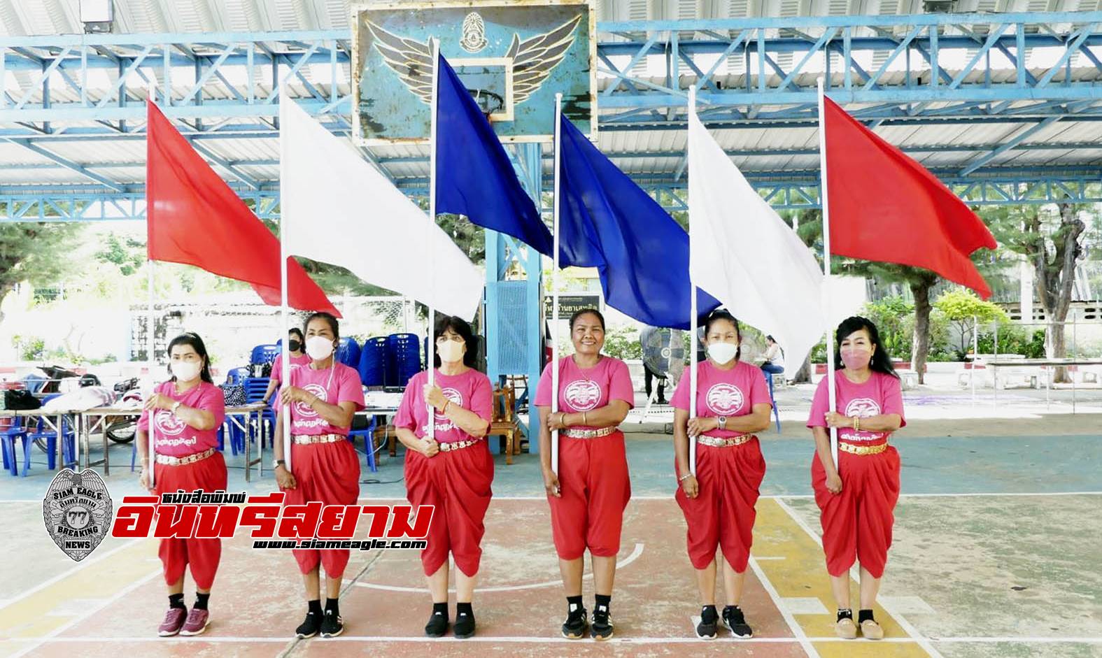 ประจวบคีรีขันธ์-เยวชน 600 คน ฝึกซ้อมจินตลีลาประกอบเพลงธงชาติ เตรียมแสดงในวันพ่อแห่งชาติ ที่อุทยานราชภักดิ์