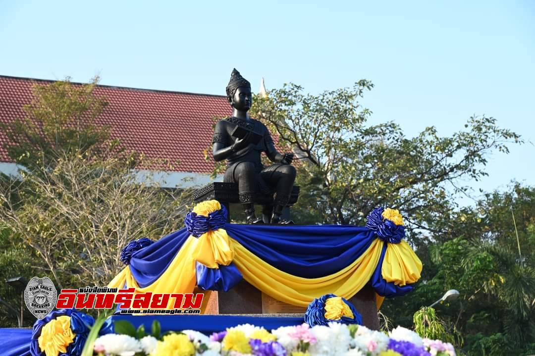 กาญจนบุรี-พ่อเมืองฯร่วมพิธีถวายราชสักการะพระบรมราชานุสาวรีย์ พ่อขุนรามคำแหงมหาราช