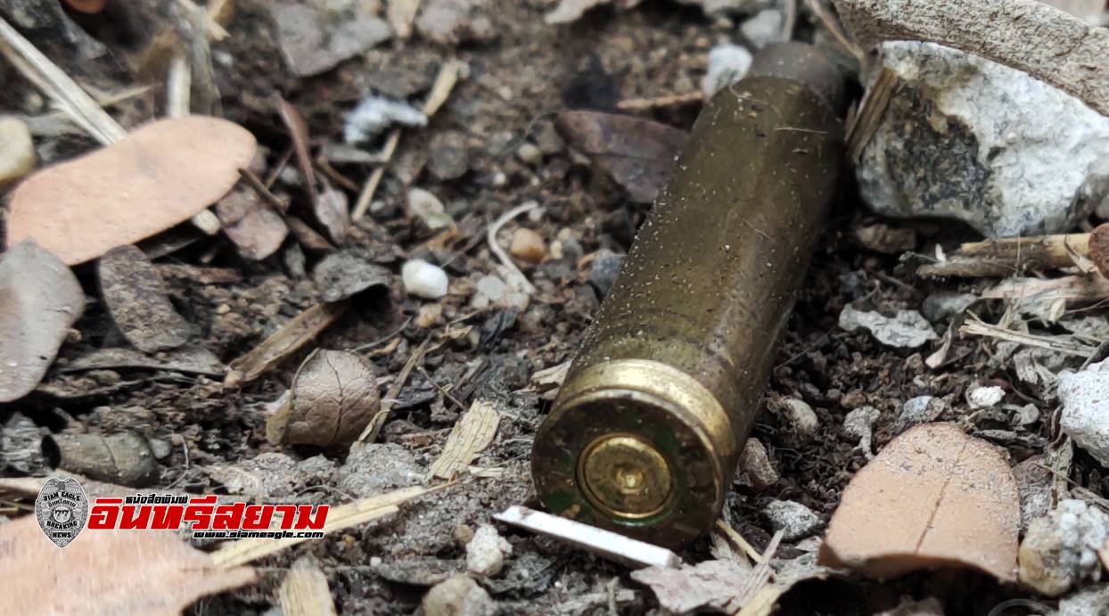สุพรรณบุรี-คนร้ายใช้เอ็ม-16 ยิงถล่มบ้านกลางชุมชนกลางดึกพรุนเกือบ 20 นัด