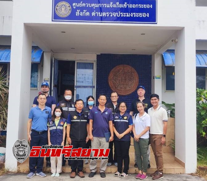 ระยอง-ศรชล.ร่วมองค์การแรงงานระหว่างประเทศ​ ถ่ายทำสารคดี​การทำประมงไทย ตาม IUU Fishingภาพ