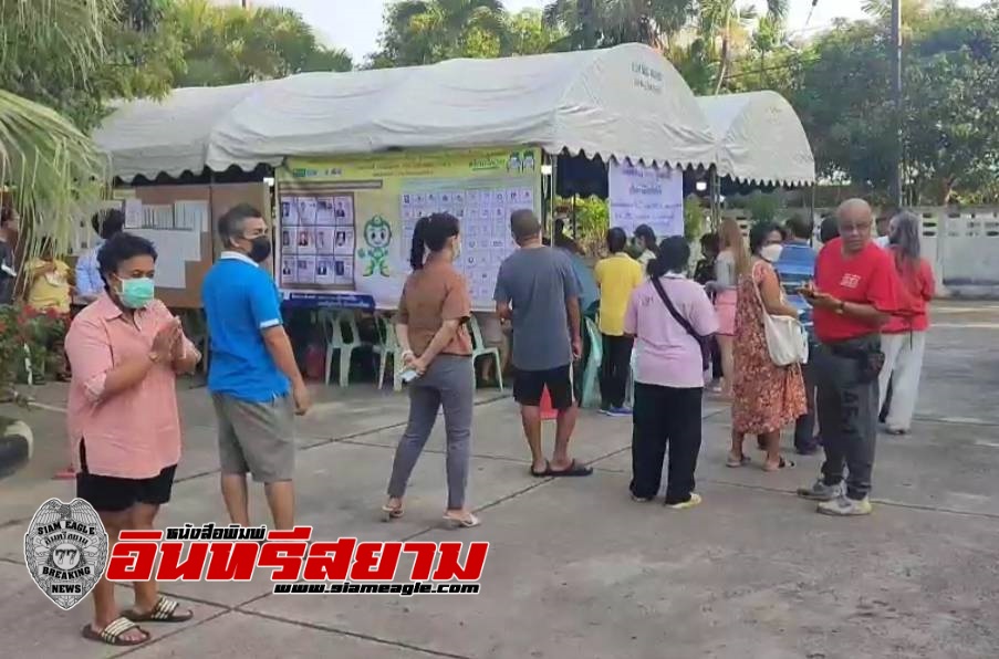 ประจวบคีรีขันธ์-ชาวประจวบฯ แห่ใช้สิทธิเลือกตั้ง ส.ส.ตั้งแต่ช่วงเช้าก่อนเริ่มเปิดหีบ ประจวบคีรีขันธ์-ชาวประจวบฯ แห่ใช้สิทธิเลือกตั้ง ส.ส.ตั้งแต่ช่วงเช้าก่อนเริ่มเปิดหีบ