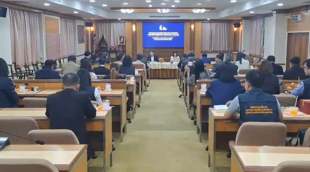 ชลบุรี-ติดตามความคืบหน้า การดำเนินโครงการรถไฟความเร็วสูงเชื่อมสามสนามบิน ชลบุรี-ติดตามความคืบหน้า การดำเนินโครงการรถไฟความเร็วสูงเชื่อมสามสนามบิน