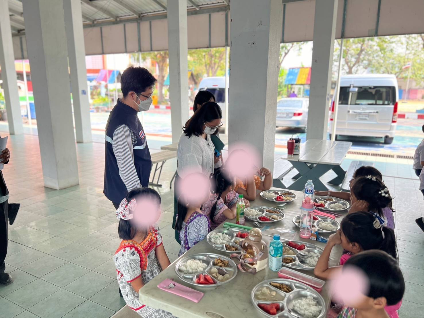 อยุธยา-ผอ.ป.ป.ช. นำทีมสุ่มตรวจอาหารกลางวัน พบไม่กำหนดเมนูอาหารตามคู่มือ Thai school lunch