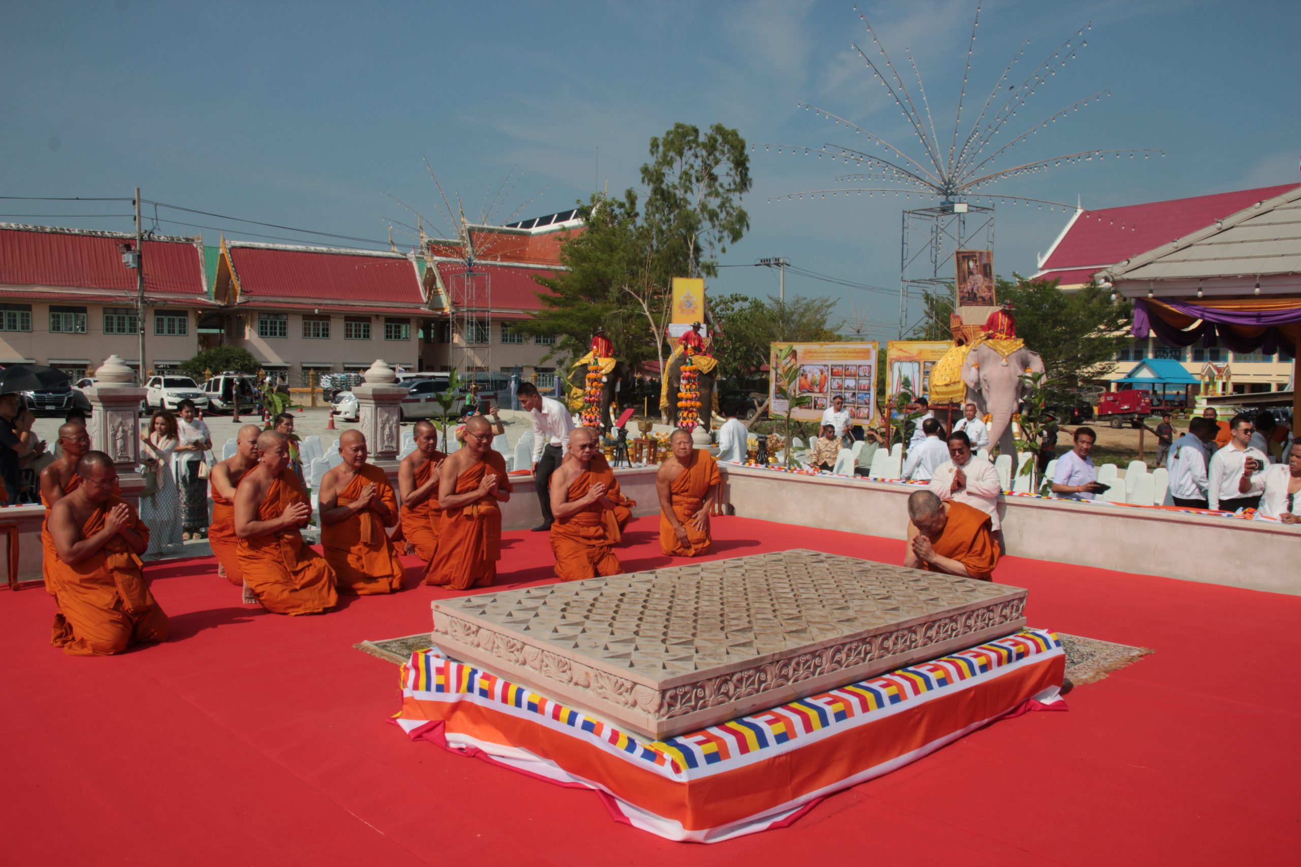 ชลบุรี-สมเด็จธงชัยฯ สมโภชใหญ่ ‘พระแท่นวัชรอาสน์’ จำลอง และต้นพระศรีมหาโพธิ์