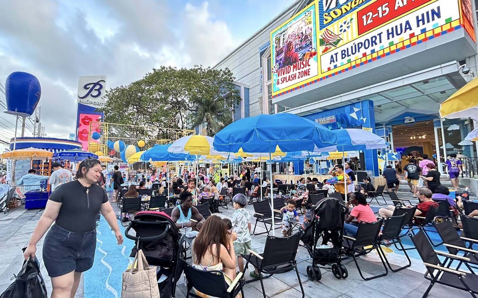 ประจวบคีรีขันธ์-รวมสาดความสุข “Vivid Vibes 2025” แลนด์มาร์กสงกรานต์ใจกลางหัวหิน ประจวบคีรีขันธ์-รวมสาดความสุข “Vivid Vibes 2025” แลนด์มาร์กสงกรานต์ใจกลางหัวหิน