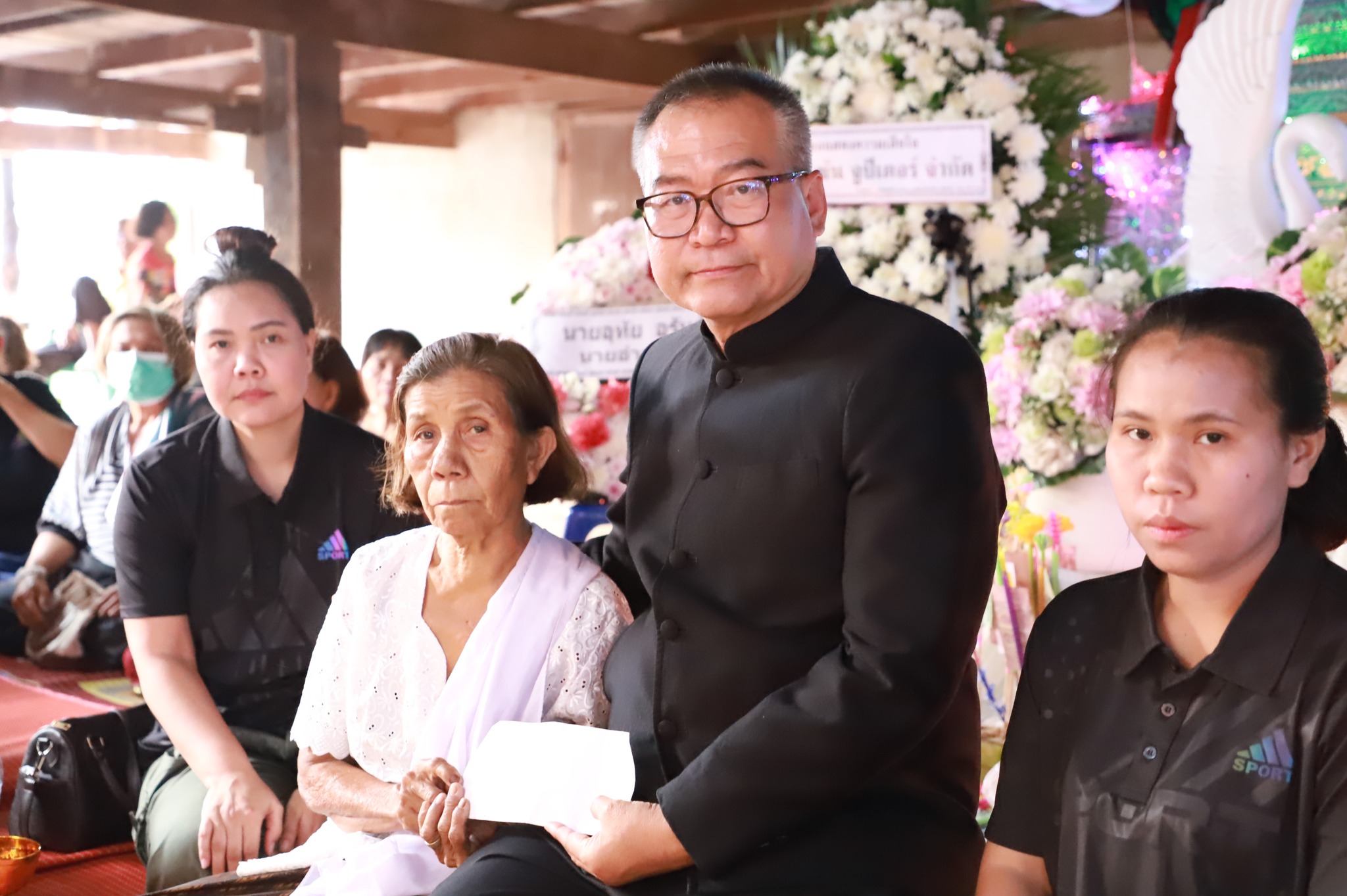 อุบลราชธานี-ผู้ว่าฯ เป็นเจ้าภาพพิธีสวดอภิธรรมศพเหยื่อตึก สตง.ถล่มจากเหตุแผ่นดินไหว อุบลราชธานี-ผู้ว่าฯ เป็นเจ้าภาพพิธีสวดอภิธรรมศพเหยื่อตึก สตง.ถล่มจากเหตุแผ่นดินไหว